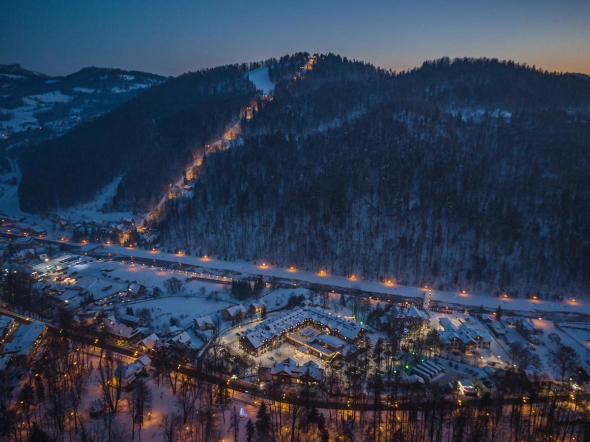 Szczawnica Park Resort & Spa المظهر الخارجي الصورة View of the resort town of Krasnaya Polyana